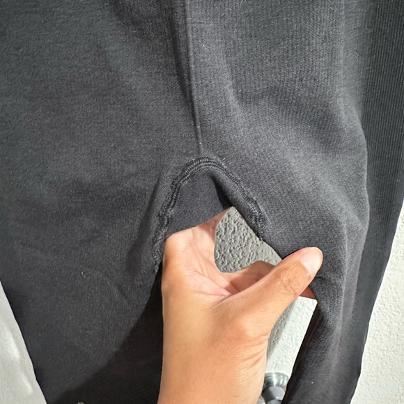 Lululemon In The Flow Crop Black SIZE 4 - Picture 6 of 6